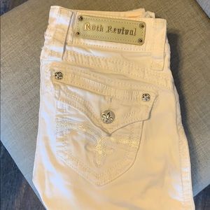 Woman’s Rock Revival Jeans White Sz 26 like new!!